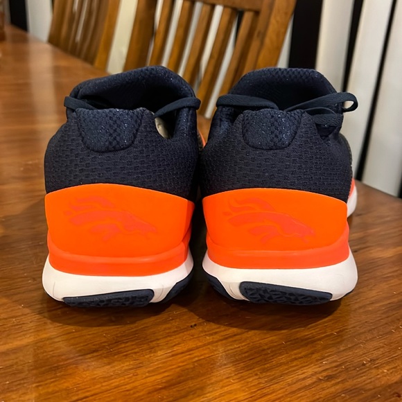 Nike Free Trainer V7 NFL Denver Broncos Shoes Sneakers new AA1948 401 Mens Sizes - Picture 9 of 15